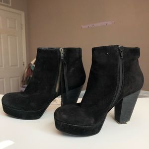 Steve Madden platform booties black suede Sz 9
